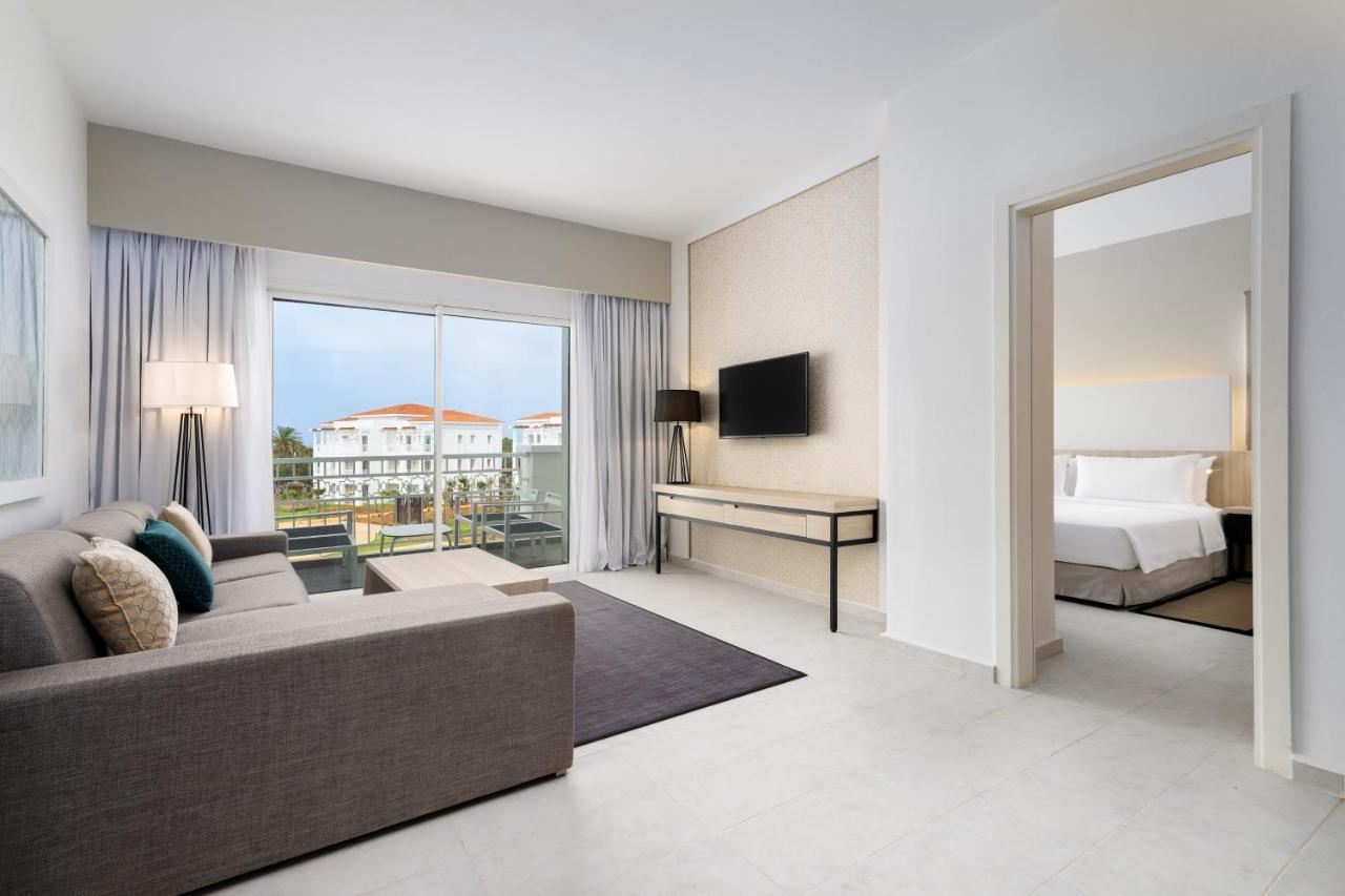 Radisson Blu Residences, سعيدية المظهر الخارجي الصورة