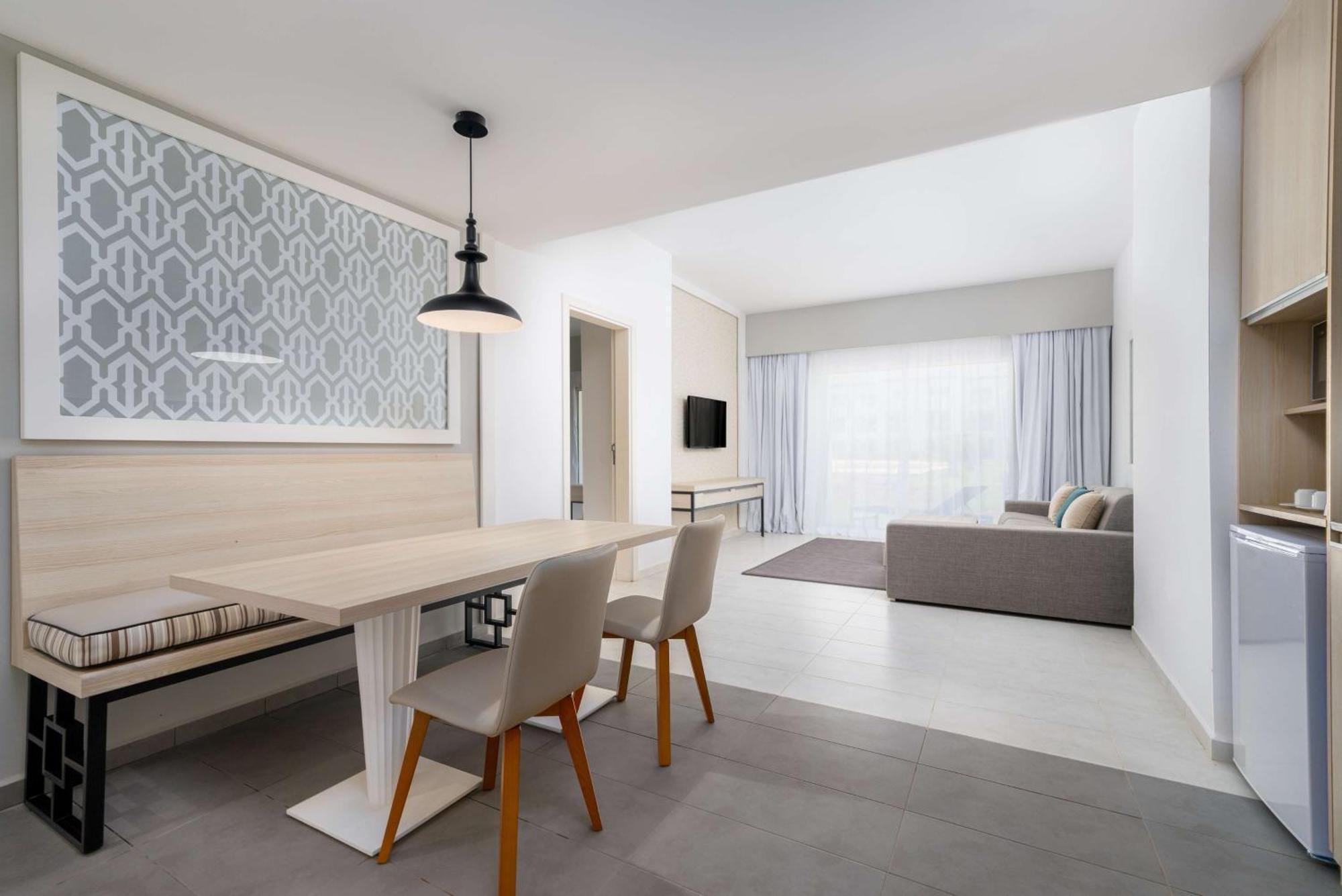 Radisson Blu Residences, سعيدية المظهر الخارجي الصورة