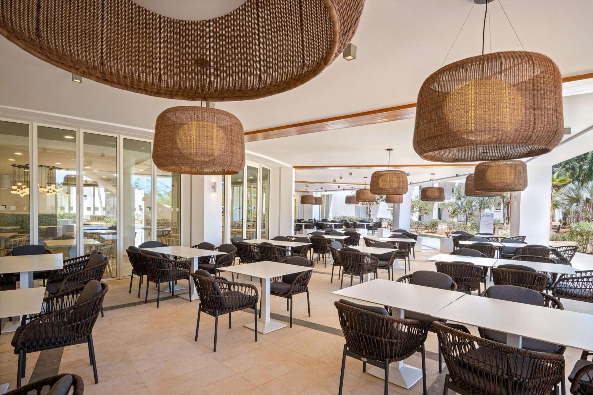 Radisson Blu Residences, سعيدية المظهر الخارجي الصورة